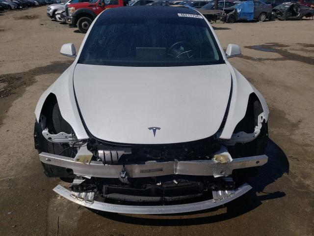 5YJ3E1EA9KF397184 - 2019 TESLA MODEL 3 WHITE photo 5