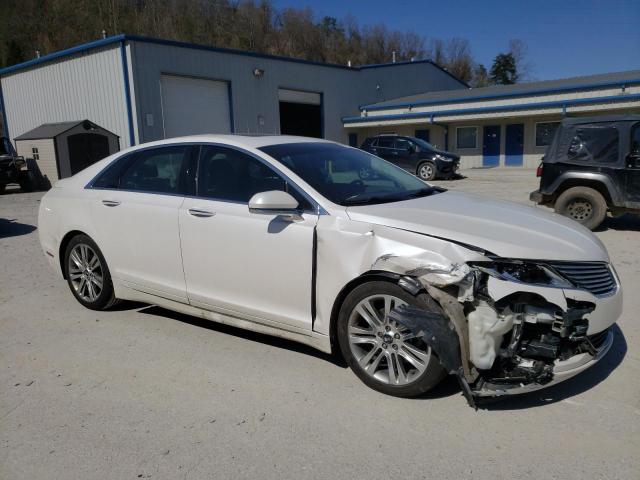 3LN6L2G91DR814533 - 2013 LINCOLN MKZ WHITE photo 4