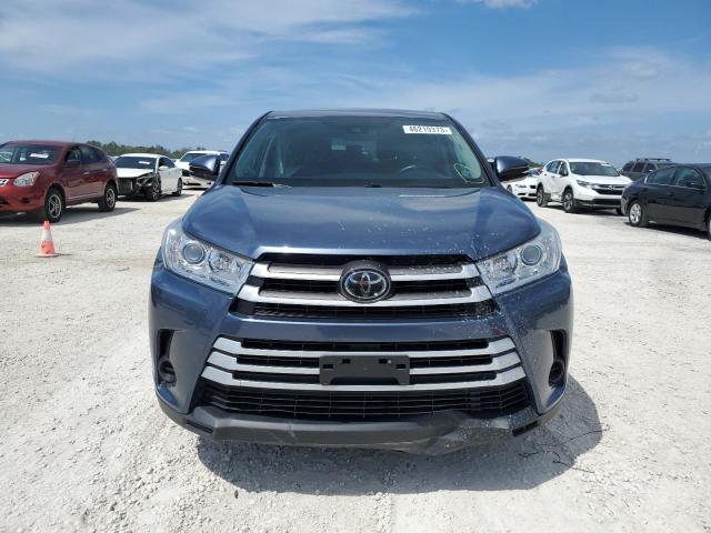 5TDBZRFH5KS945624 - 2019 TOYOTA HIGHLANDER LE BLUE photo 5