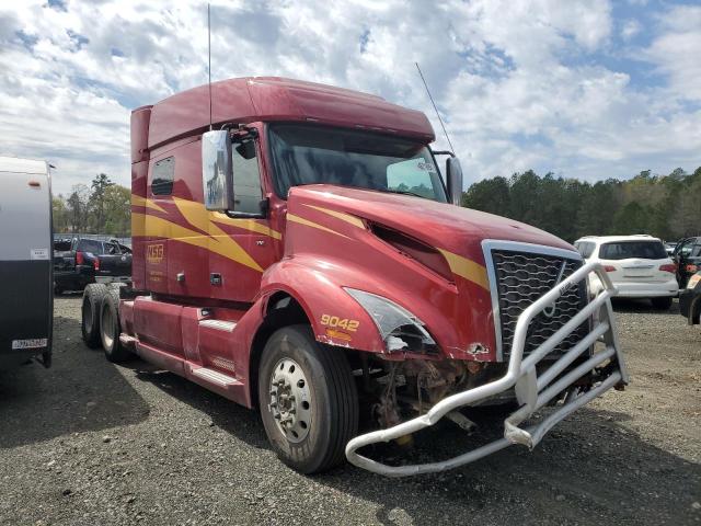 4V4NC9EH9LN256651 - 2020 VOLVO VN VNL MAROON photo 1