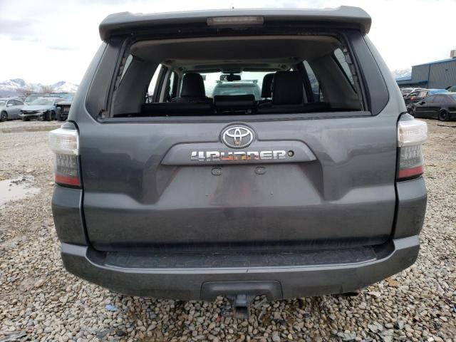 JTEBU5JR7F5207063 - 2015 TOYOTA 4RUNNER SR5 GRAY photo 6