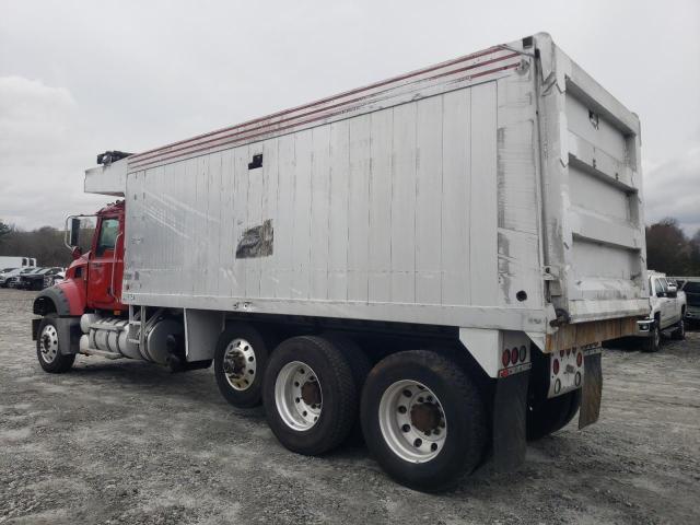 1M2AT04C97M006975 - 2007 MACK 700 CTP700 RED photo 3