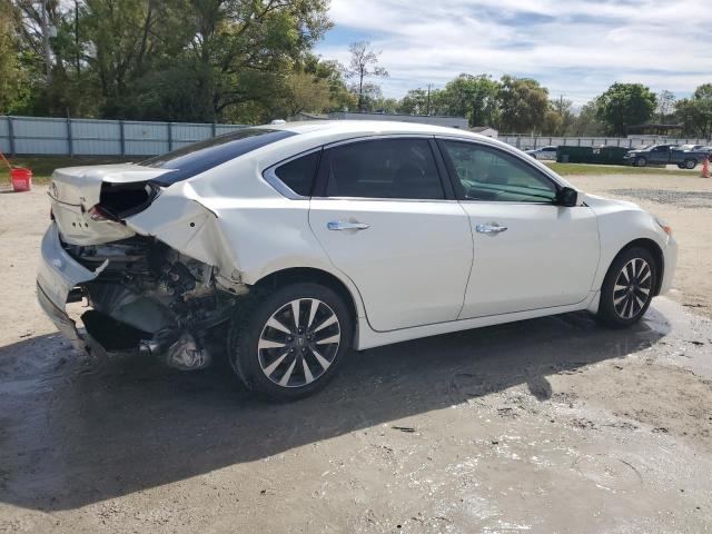 1N4AL3AP1HC488657 - 2017 NISSAN ALTIMA 2.5 WHITE photo 3