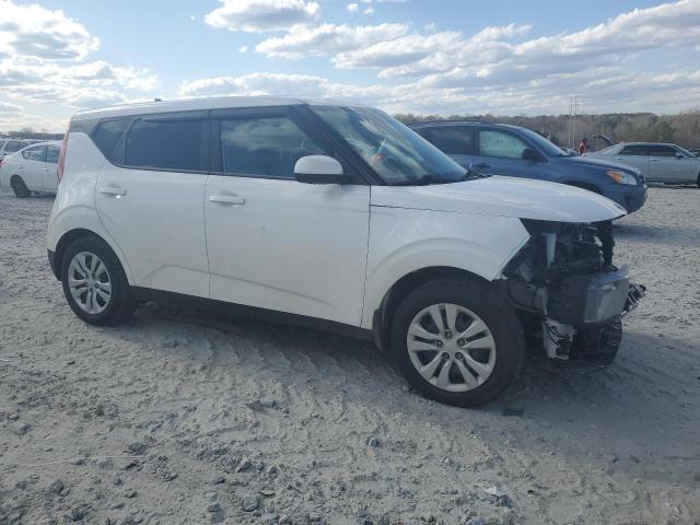 KNDJ23AU6L7076304 - 2020 KIA SOUL LX WHITE photo 4