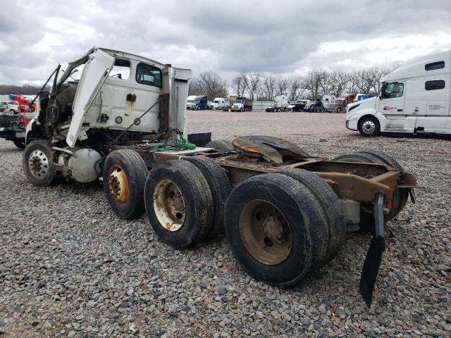 2FWJA3CK36AV48264 - 2006 STERLING TRUCK AT 9500 WHITE photo 3