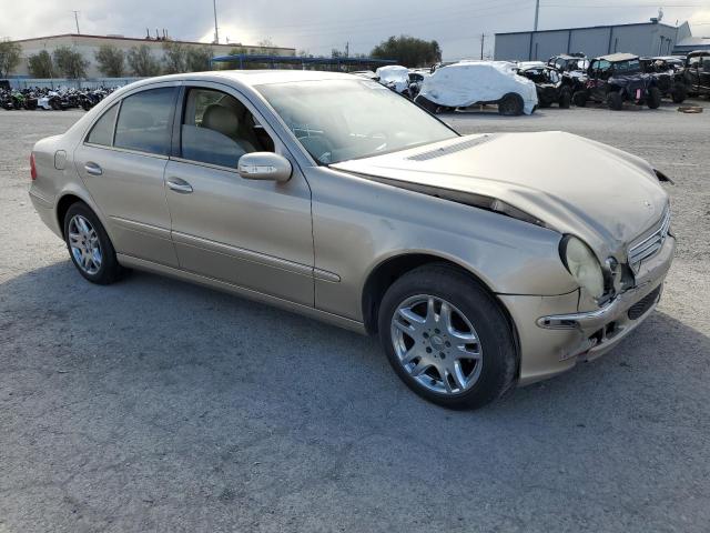 WDBUF65J64A427847 - 2004 MERCEDES-BENZ E 320 GOLD photo 4