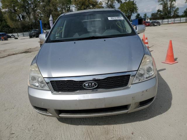 KNDMG4C71C6475882 - 2012 KIA SEDONA LX SILVER photo 5