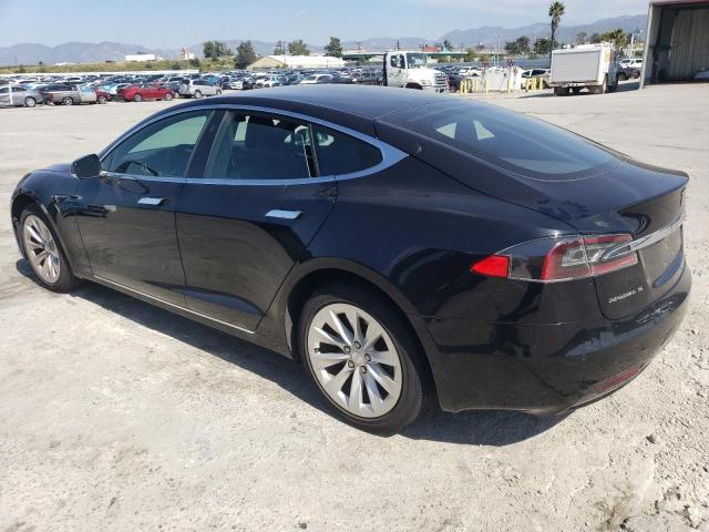 5YJSA1E27HF217368 - 2017 TESLA MODEL S შავი ფოტო 2