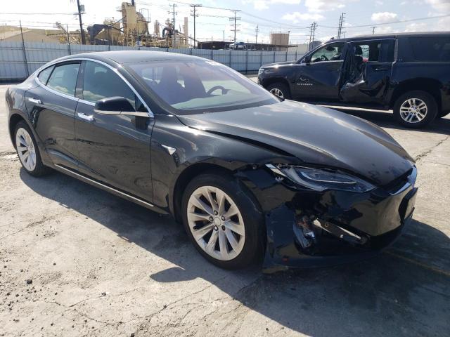 5YJSA1E27HF217368 - 2017 TESLA MODEL S შავი ფოტო 4