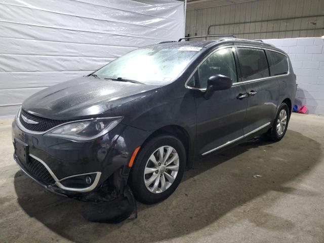 2C4RC1BG1JR357368 - 2018 CHRYSLER PACIFICA TOURING L GRAY photo 1