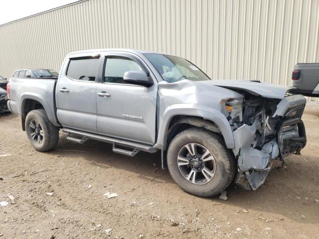 3TMAZ5CN1JM077876 - 2018 TOYOTA TACOMA DOUBLE CAB SILVER photo 4