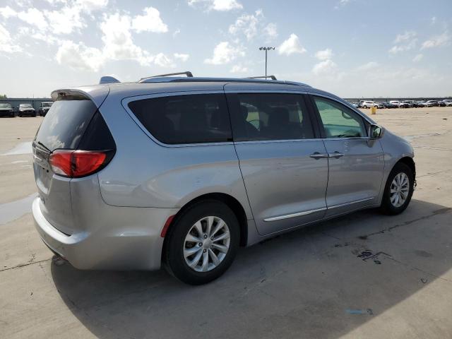 2C4RC1BG6JR149311 - 2018 CHRYSLER PACIFICA TOURING L SILVER photo 3