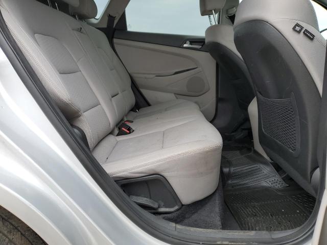 KM8J23A43KU885528 - 2019 HYUNDAI TUCSON SE SILVER photo 11