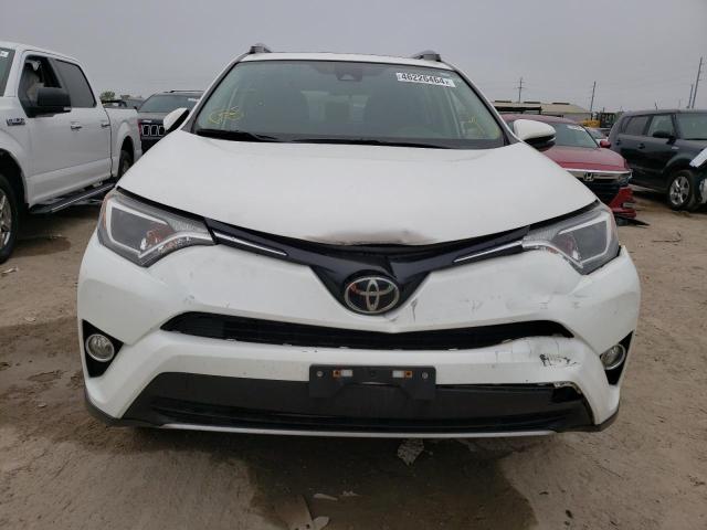 JTMRFREV6JJ241992 - 2018 TOYOTA RAV4 ADVENTURE WHITE photo 5