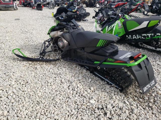 4UF18SNW0JT106186 - 2018 ARCT SNOWMOBILE GREEN photo 3