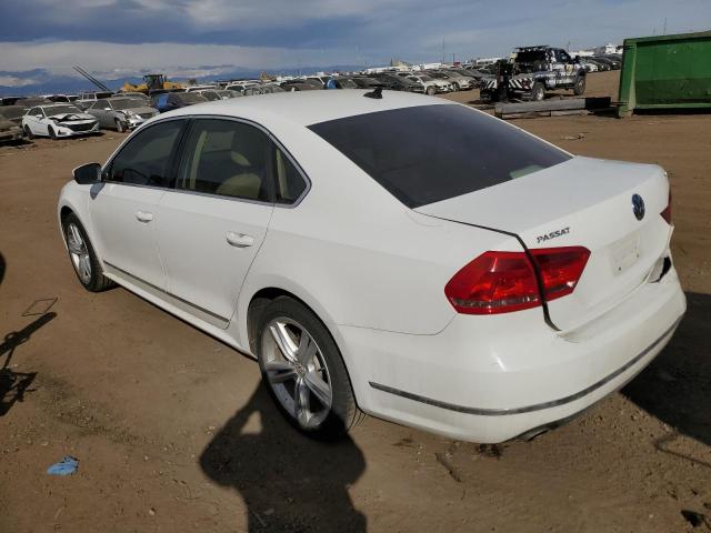 1VWCM7A31DC046330 - 2013 VOLKSWAGEN PASSAT SEL WHITE photo 2