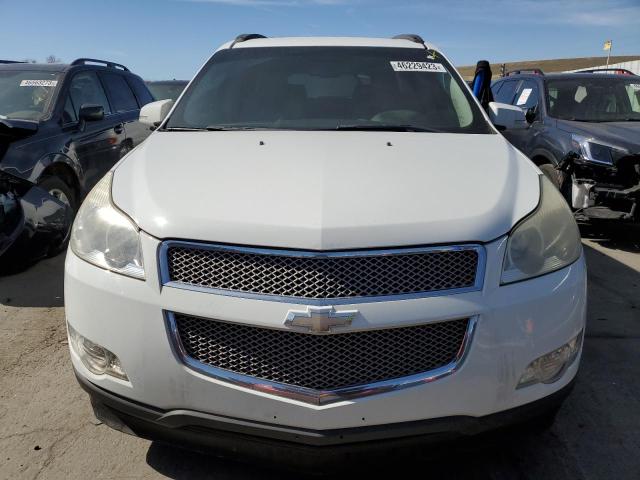 1GNLVHED4AS130384 - 2010 CHEVROLET TRAVERSE LTZ WHITE photo 5