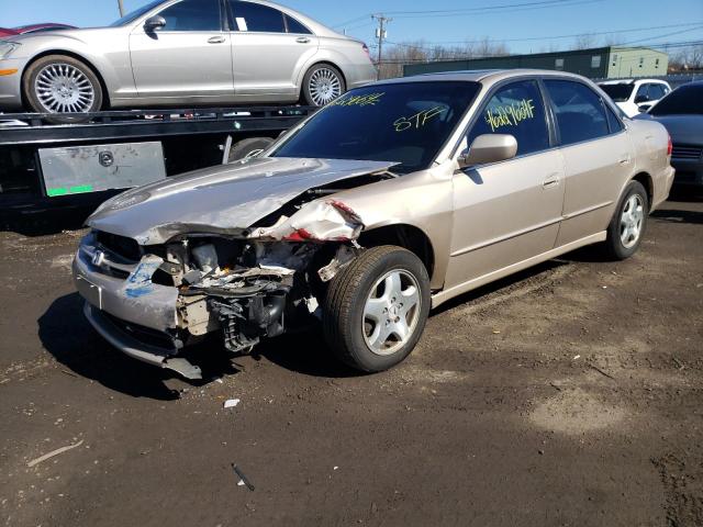 1HGCG1658YA063551 - 2000 HONDA ACCORD EX GOLD photo 1