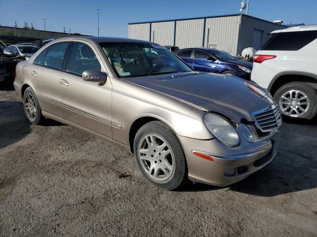 WDBUF82JX4X121215 - 2004 MERCEDES-BENZ E 320 4MATIC BEIGE photo 4