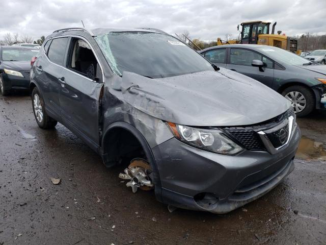 JN1BJ1CR9JW268620 - 2018 NISSAN ROGUE SPOR S GRAY photo 4