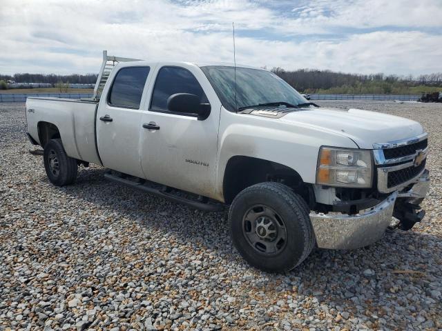 1GC1KVCG0DF102325 - 2013 CHEVROLET 2500 K2500 HEAVY DUTY WHITE photo 4