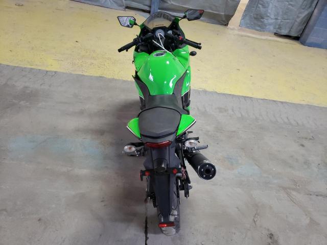 JKAEXMJ11BDA91711 - 2011 KAWASAKI EX250 J GREEN photo 6