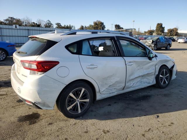 4S3GTAD69L3702038 - 2020 SUBARU IMPREZA PREMIUM WHITE photo 3