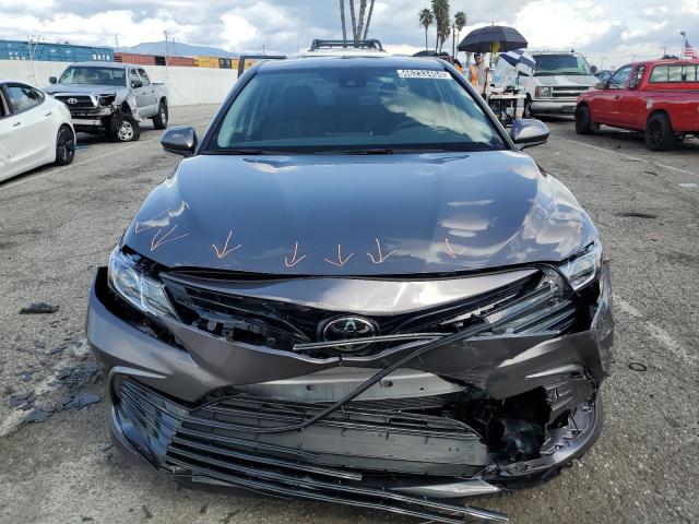 4T1C11AK1RU900858 - 2024 TOYOTA CAMRY LE GRAY photo 5