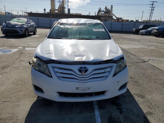 4T1BF3EK0AU531336 - 2010 TOYOTA CAMRY BASE WHITE photo 5