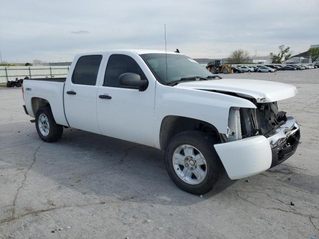 3GCPKREA5BG201681 - 2011 CHEVROLET SILVERADO K1500 LS WHITE photo 4