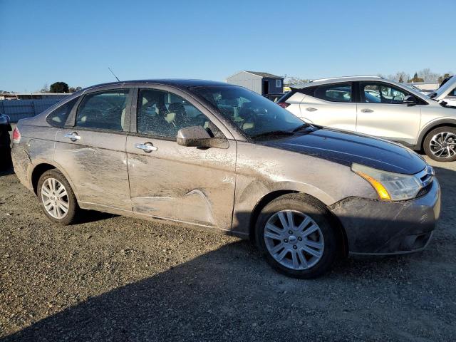 1FAHP3HN5AW292393 - 2010 FORD FOCUS SEL GRAY photo 4