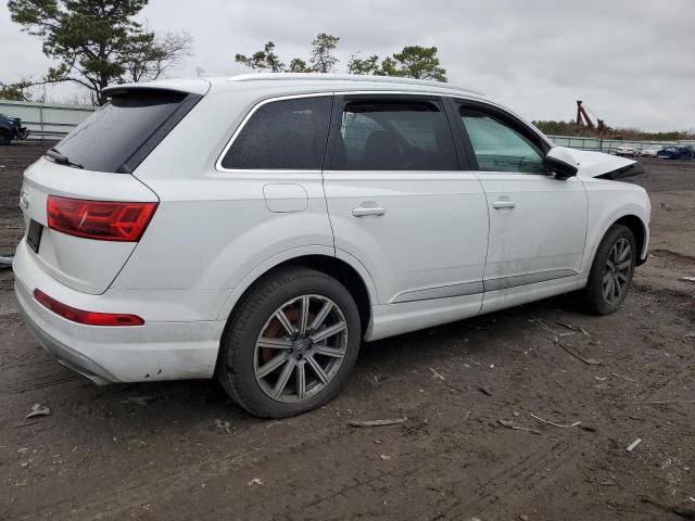 WA1LHAF73KD019406 - 2019 AUDI Q7 PREMIUM PLUS WHITE photo 3