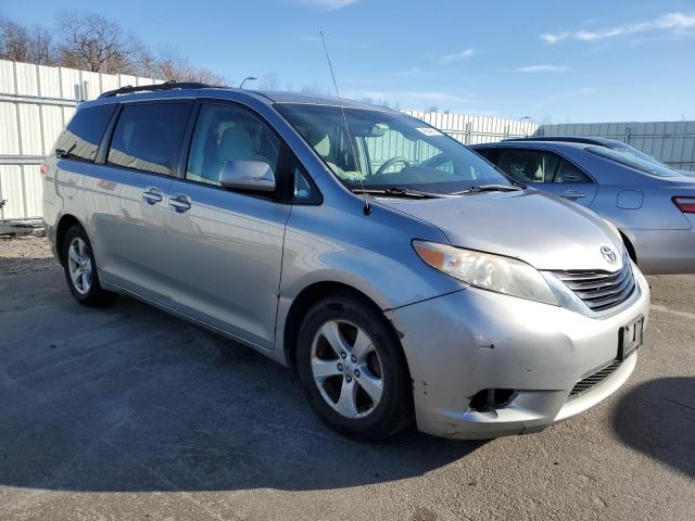 5TDKK3DCXCS182347 - 2012 TOYOTA SIENNA LE SILVER photo 4