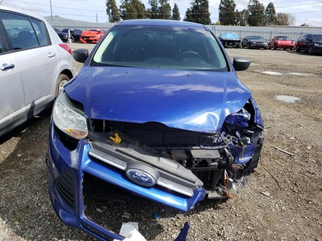 1FAHP3E21CL302383 - 2012 FORD FOCUS S BLUE photo 5