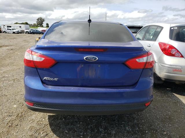 1FAHP3E21CL302383 - 2012 FORD FOCUS S BLUE photo 6