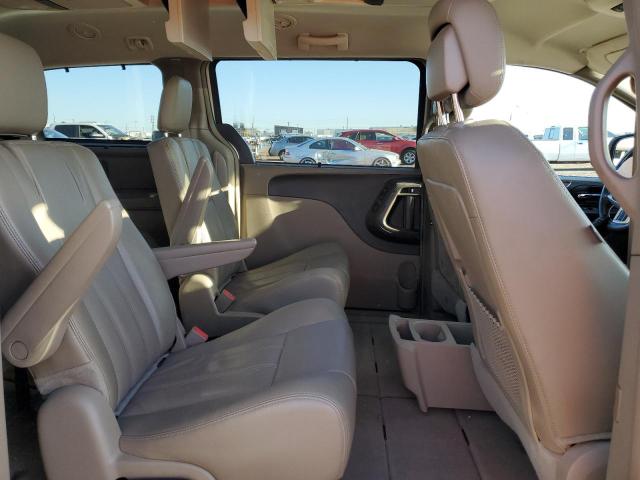 2C4RC1CG2FR525377 - 2015 CHRYSLER TOWN & COU TOURING L TAN photo 11