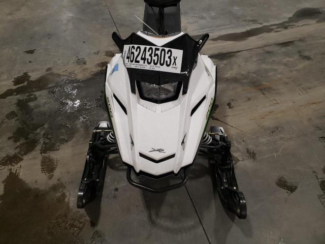 4UF18SNW9JT109054 - 2018 ARCT ZR SNOPRO WHITE photo 9
