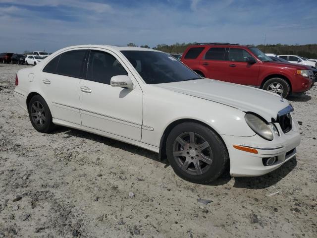 WDBUF22X48B332205 - 2008 MERCEDES-BENZ E 320 CDI WHITE photo 4