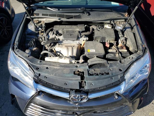 4T1BF1FK5HU764142 - 2017 TOYOTA CAMRY LE BLUE photo 11