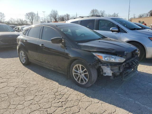 1FADP3K2XJL229756 - 2018 FORD FOCUS SE BLACK photo 4