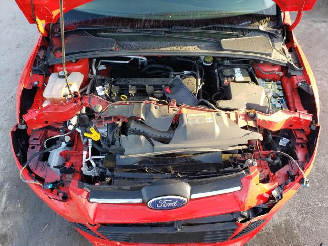 1FAHP3F28CL260647 - 2012 FORD FOCUS SE RED photo 11