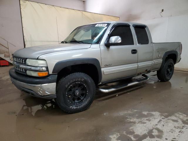 2002 CHEVROLET SILVERADO K1500, 