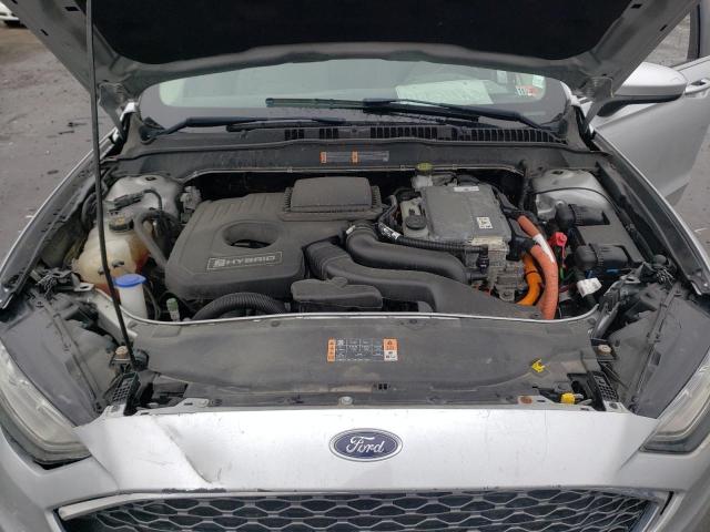 3FA6P0LU1JR147584 - 2018 FORD FUSION SE HYBRID SILVER photo 11