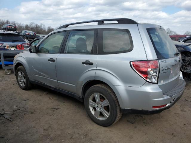 JF2SHABC2BH772701 - 2011 SUBARU FORESTER 2.5X SILVER photo 2