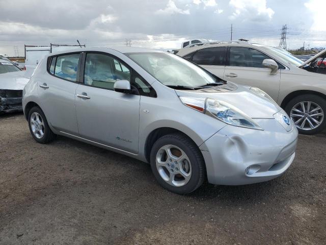 JN1AZ0CP1BT000418 - 2011 NISSAN LEAF SV SILVER photo 4