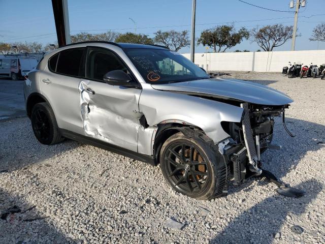 ZASPAJAN2M7D03670 - 2021 ALFA ROMEO STELVIO SPORT Серебристый фото 4