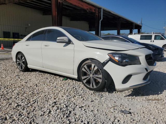 WDDSJ4EB8JN509691 - 2018 MERCEDES-BENZ CLA 250 WHITE photo 4