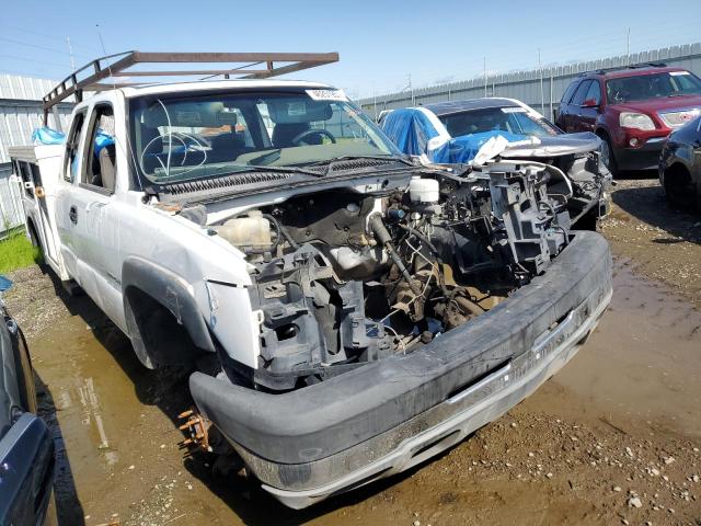 1GBHC29U84E388166 - 2004 CHEVROLET SILVERADO C2500 HEAVY DUTY WHITE photo 4