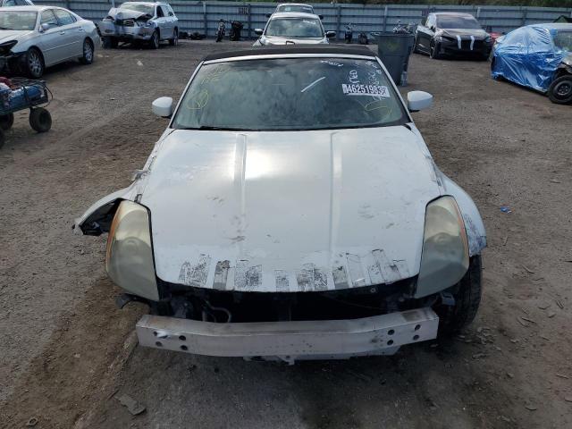 JN1AZ36A55M754820 - 2005 NISSAN 350Z ROADSTER WHITE photo 5