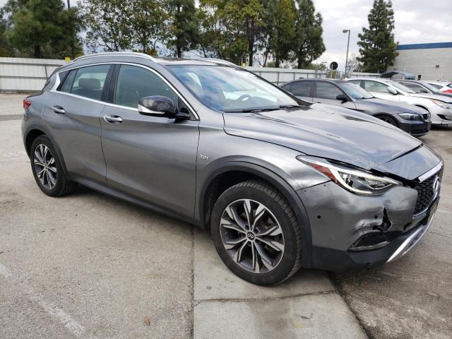 SJKCH5CRXHA024595 - 2017 INFINITI QX30 BASE 灰色 照片 4